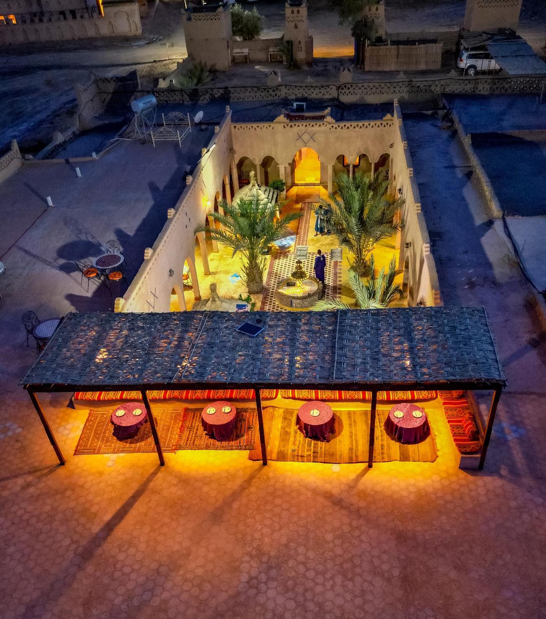 Auberge Les Roches Merzouga Exterior photo
